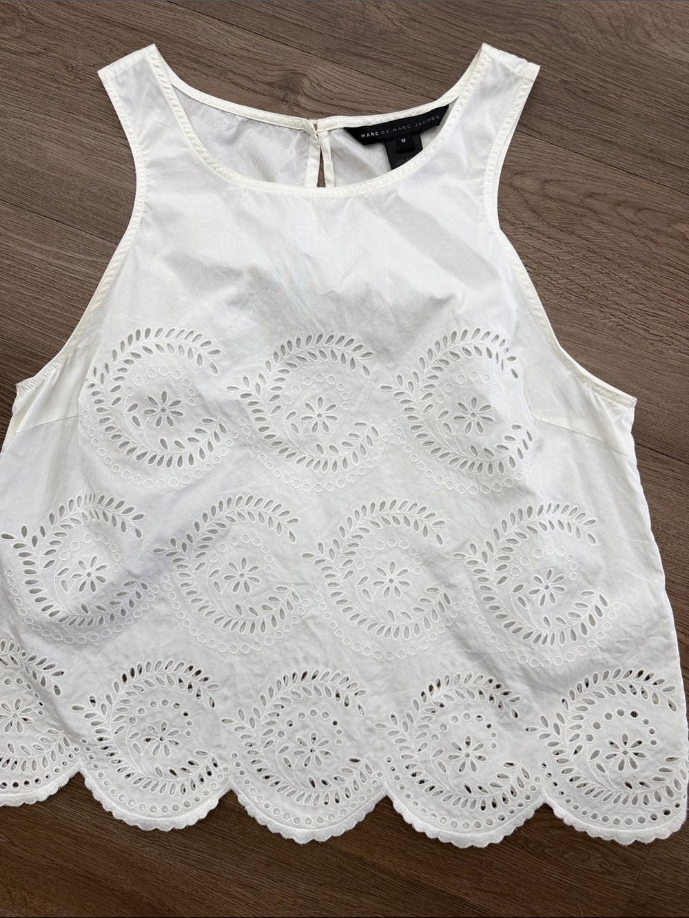 Marc by Marc Jacobs White Eyelet Scalloped Tank Top Sz M